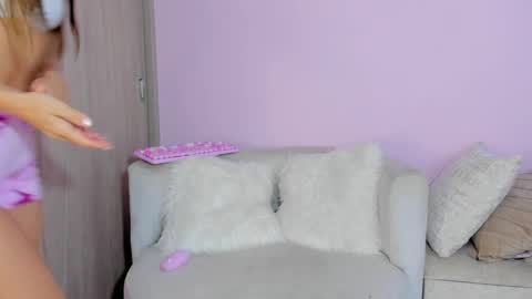      online show from January 2025 07:07:02 PM