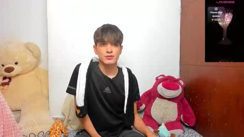  N A I M T H E  K I N G  online show from February 2026 03:56:02 AM