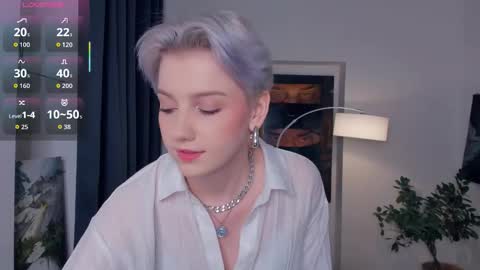 Snapshot of nakishacroshaw chatting on October 2025 12:16:01 PM Kate online show from October 2025 12:16:01 PM