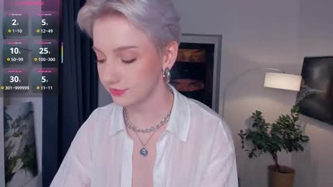 Snapshot of nakishacroshaw chatting on October 2025 01:45:02 PM Kate online show from October 2025 01:45:02 PM