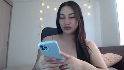 Snapshot of nala_foster chatting on June 2026 03:55:02 PM Nala online show from June 2026 03:55:02 PM