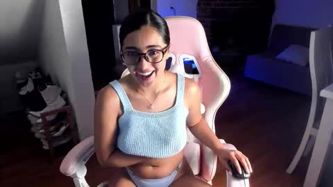 Snapshot of nalarosee_12 chatting on September 2025 02:54:02 AM Nala online show from September 2025 02:54:02 AM