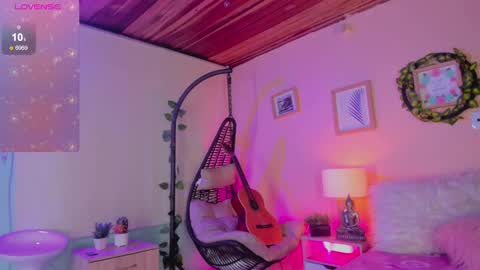 Nalia Adams online show from March 2025 12:33:02 PM