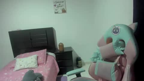 Nami online show from November 2025 11:04:02 PM