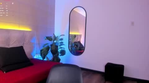 Nana  online show from January 2026 08:10:02 PM