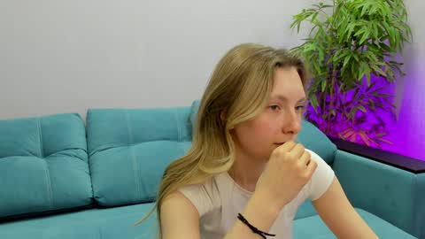 Maeve online show from January 2025 06:16:02 PM