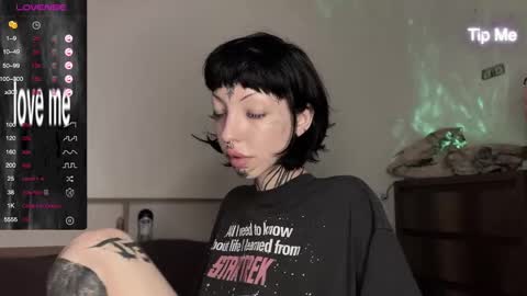 Nana online show from December 2024 05:00:01 PM