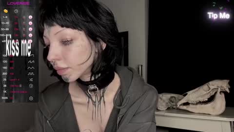 Nana online show from December 2024 03:10:01 PM