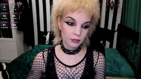 Nancy online show from October 2025 11:49:01 PM