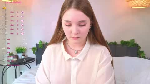 Luna online show from September 2025 05:09:02 AM