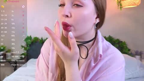 Luna online show from November 2025 05:28:02 AM