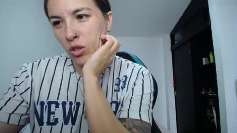 Snapshot of nanna_yoshi chatting on February 2025 07:31:02 PM nanna yoshi online show from February 2025 07:31:02 PM