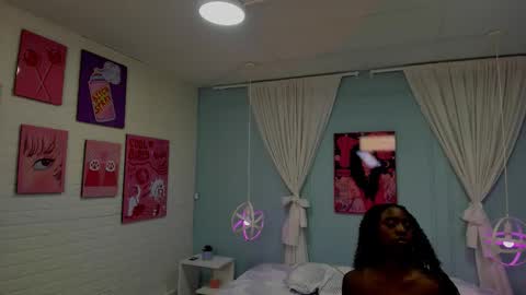 Naomi online show from February 2026 07:29:01 PM