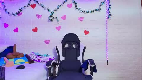 Naomi online show from September 2025 11:21:01 AM