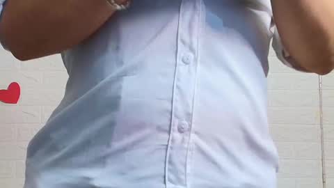 Naomi online show from October 2025 11:06:01 AM