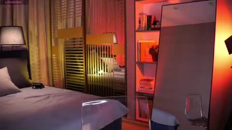 naomi_hotterr online show from May 2026 05:49:01 AM