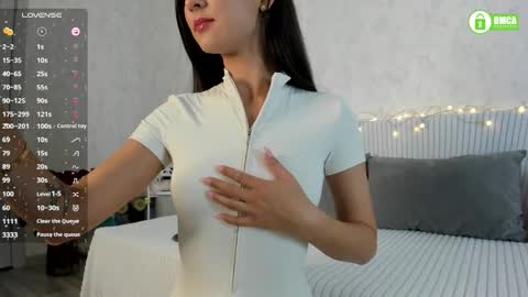 Naomi online show from September 2025 02:40:01 PM