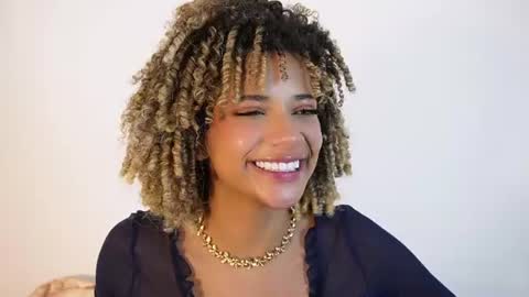 naomidawson online show from July 2026 01:19:01 AM