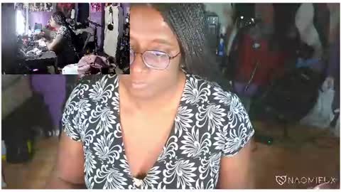 Snapshot of naomifux chatting on July 2026 07:21:01 PM Naomi online show from July 2026 07:21:01 PM