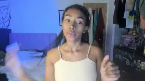 Naomii online show from January 2025 07:21:02 AM