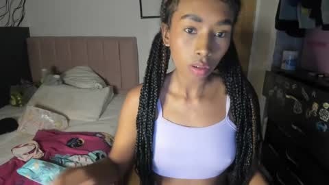 Naomii online show from January 2025 04:36:01 AM