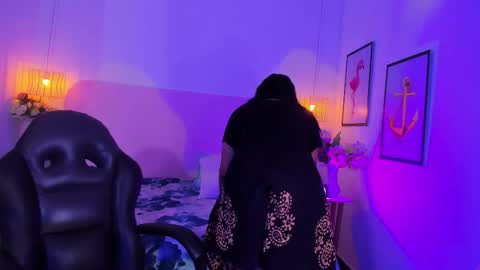 naomiiii   online show from October 2025 11:44:02 AM