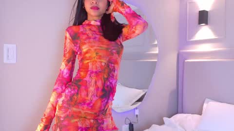 Snapshot of naomiklarc chatting on January 2025 06:49:02 AM Naomi Klarc online show from January 2025 06:49:02 AM