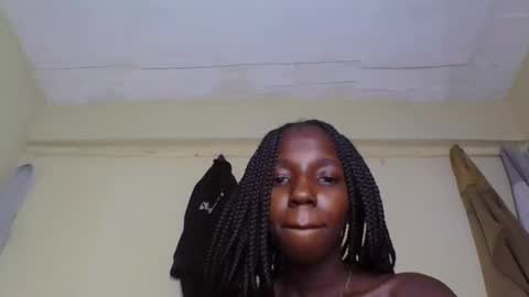 Snapshot of naomilittle905047 chatting on February 2026 12:56:02 PM naomilittle905047 online show from February 2026 12:56:02 PM