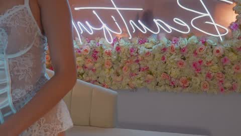 Naomi online show from January 2025 11:45:02 AM