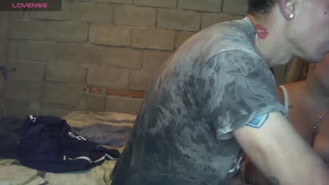 Snapshot of naomisimon chatting on December 2024 02:30:01 PM bellas2012 online show from December 2024 02:30:01 PM