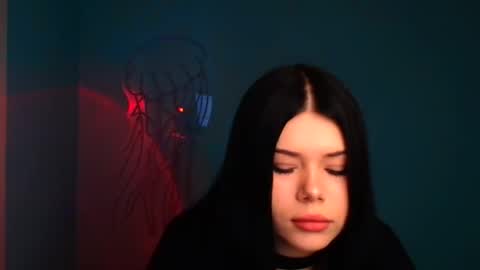 Naomi online show from September 2025 05:11:02 AM