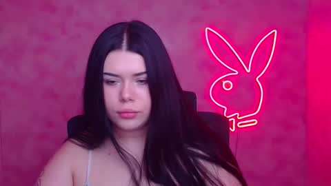 Naomi online show from January 2026 12:18:01 PM