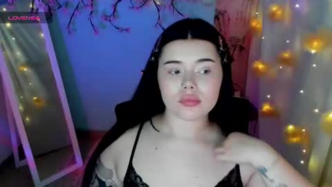 Snapshot of naomivibes chatting on August 2026 09:04:01 AM Naomi online show from August 2026 09:04:01 AM