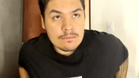 Snapshot of narciso_kh chatting on January 2025 01:39:01 PM deibyd online show from January 2025 01:39:01 PM