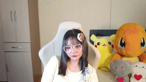 Naree online show from November 2025 06:51:02 PM