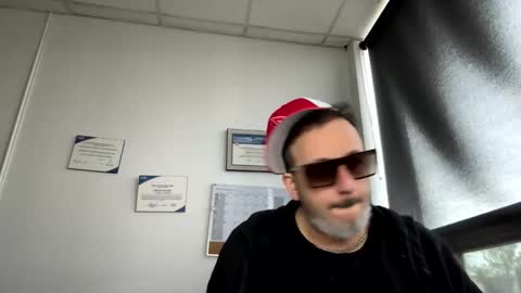 Snapshot of nassobout chatting on May 2026 10:44:02 AM nassobout online show from May 2026 10:44:02 AM