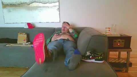 Snapshot of nassobout chatting on May 2026 04:07:01 AM nassobout online show from May 2026 04:07:01 AM