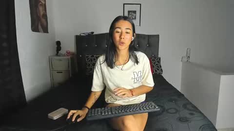 Snapshot of natalia54_ chatting on February 2025 02:06:02 AM NATI online show from February 2025 02:06:02 AM