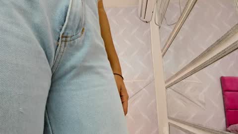 Snapshot of natalia_aguirre chatting on December 2024 12:24:01 PM Naty online show from December 2024 12:24:01 PM