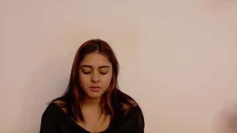 Naty  online show from February 2026 12:10:01 PM