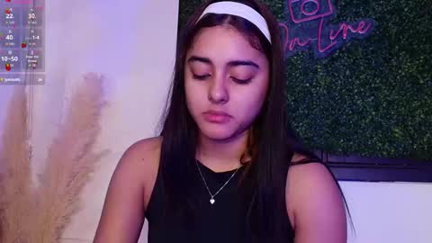 Naty  online show from March 2026 12:23:01 PM