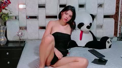 Snapshot of nataliatompsonx1 chatting on December 2025 09:01:01 PM nataliatompsonx1 online show from December 2025 09:01:01 PM