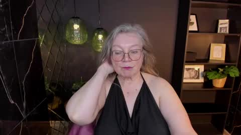 Snapshot of natalicloud chatting on May 2026 01:18:02 PM NataliCloud online show from May 2026 01:18:02 PM