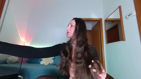 Natalie online show from September 2025 01:59:01 PM