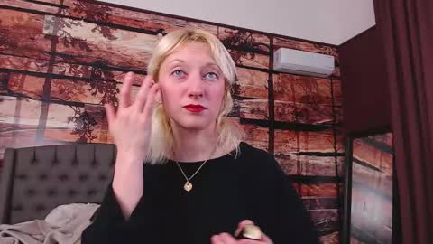 Natalie online show from February 2026 11:24:01 AM