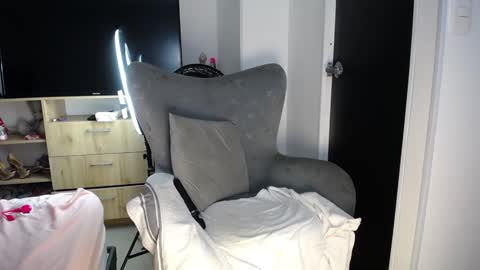 Natalia online show from December 2024 10:08:02 PM