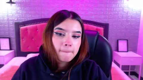 Snapshot of natalie_loffreda chatting on October 2025 02:55:01 AM natalie online show from October 2025 02:55:01 AM