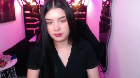 Snapshot of natalie_loffreda chatting on April 2026 08:18:01 PM natalie online show from April 2026 08:18:01 PM
