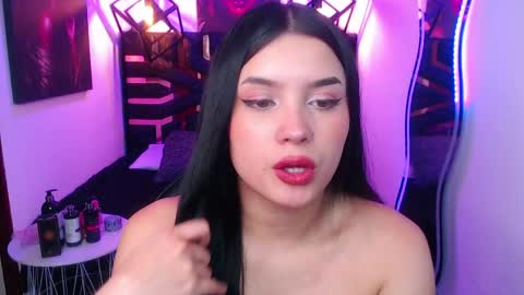 Snapshot of natalie_loffreda chatting on May 2026 08:14:01 PM natalie online show from May 2026 08:14:01 PM
