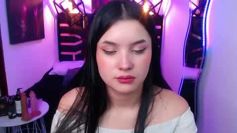 Snapshot of natalie_loffreda chatting on May 2026 07:45:02 PM natalie online show from May 2026 07:45:02 PM